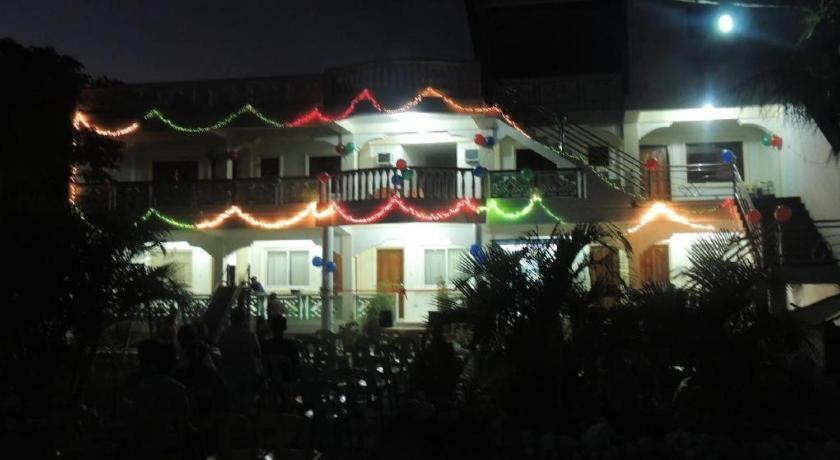 Palm Grove Saud Holiday Complex Hotel Pagudpud Exterior photo