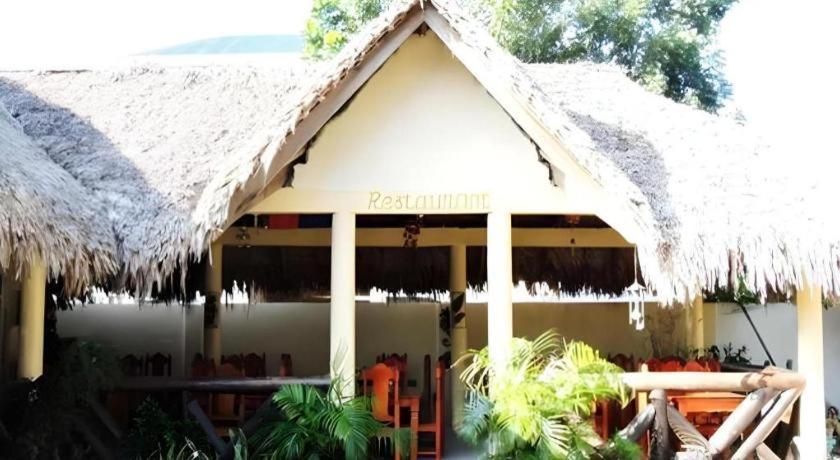Palm Grove Saud Holiday Complex Hotel Pagudpud Exterior photo